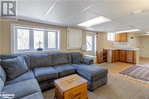 1024 Jim Beef Lake Road, Haliburton, ON - Indoor Photo Showing Living Room
