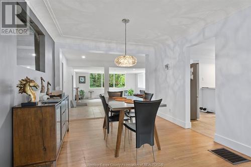 13961 Riverside Drive, Tecumseh, ON - Indoor Photo Showing Dining Room