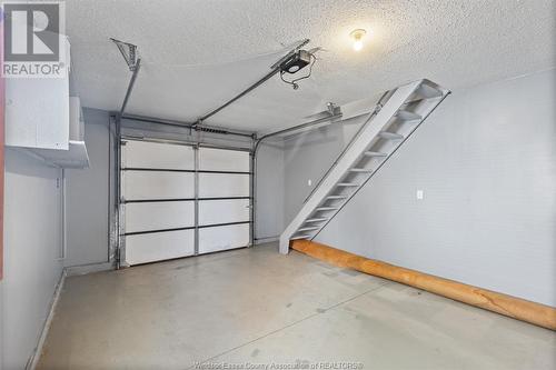 9828 Riverside Drive East, Windsor, ON - Indoor Photo Showing Garage
