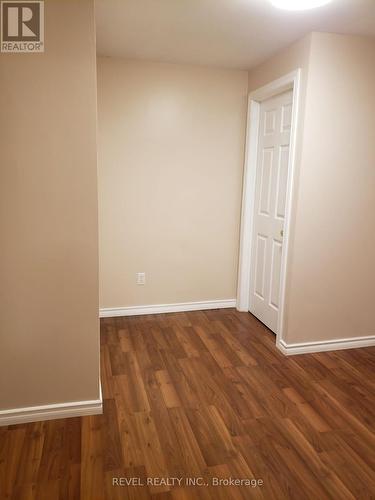 4 Hollyville Blvd, Kawartha Lakes, ON - Indoor Photo Showing Other Room