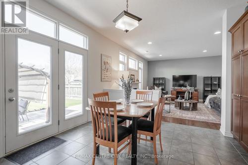 1648 Portrush Way, London, ON - Indoor Photo Showing Dining Room