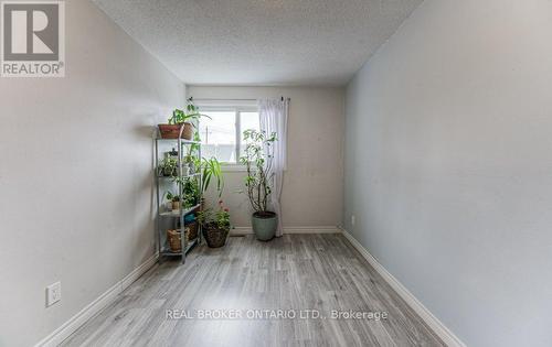 #26 -14 Williamsburg Rd, Kitchener, ON - Indoor Photo Showing Other Room