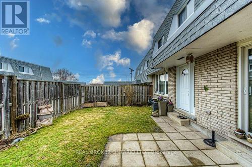 #26 -14 Williamsburg Rd, Kitchener, ON - Outdoor With Exterior