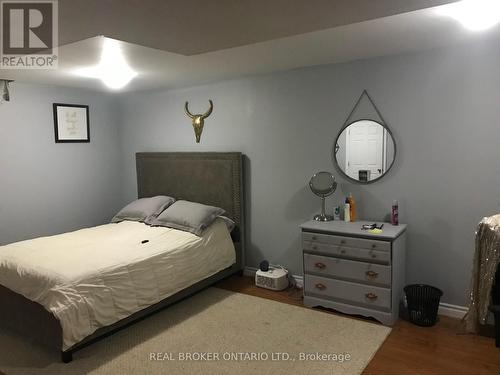 #26 -14 Williamsburg Rd, Kitchener, ON - Indoor Photo Showing Bedroom
