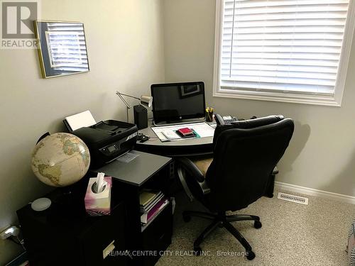 #49 -511 Admiral Dr, London, ON - Indoor Photo Showing Office