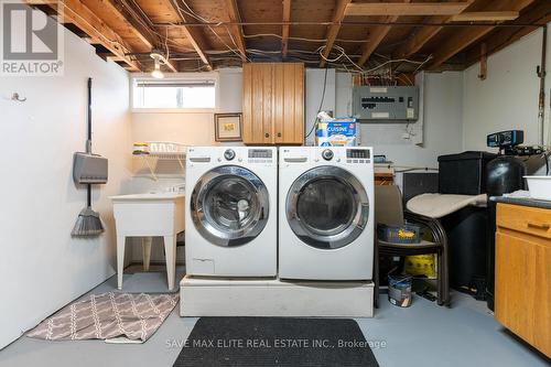 1141 Sprucedale Road, Woodstock, ON - Indoor Photo Showing Laundry Room