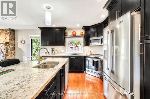108 Old Highway 26, Meaford, ON - Indoor Photo Showing Kitchen With Double Sink With Upgraded Kitchen