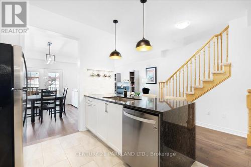 #16 -54 Nisbet Blvd, Hamilton, ON - Indoor Photo Showing Kitchen With Upgraded Kitchen