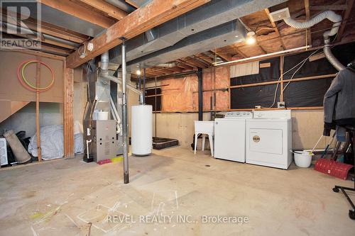 #81 -35 Waterman Ave, London, ON - Indoor Photo Showing Other Room