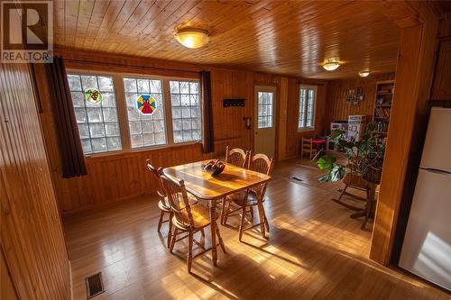 18 Mackey'S Hill, Admiral'S Cove, NL - Indoor Photo Showing Dining Room