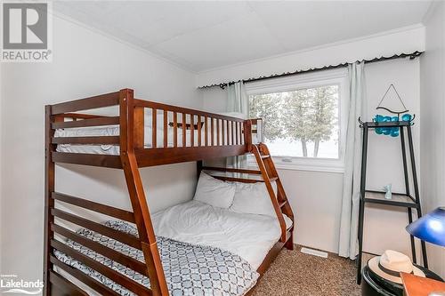 29 Chippewa Crescent, Tiny, ON - Indoor Photo Showing Bedroom