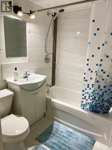 #Bsmt -239 Surgeoner Cres, Newmarket, ON - Indoor Photo Showing Bathroom