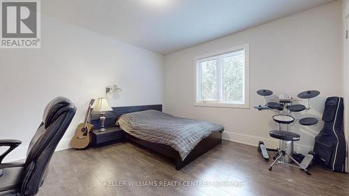 556 Haines Rd, Newmarket, ON - Indoor Photo Showing Bedroom