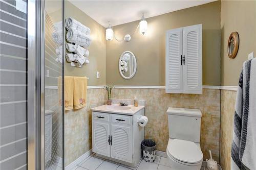 31 Wildewood Avenue, Hamilton, ON - Indoor Photo Showing Bathroom
