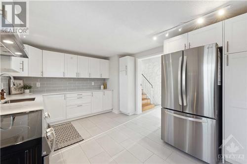 new kitchen - 2125 Erinbrook Crescent, Ottawa, ON - Indoor Photo Showing Kitchen