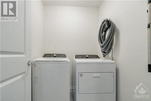 604 Enclave Lane, Clarence-Rockland, ON - Indoor Photo Showing Laundry Room