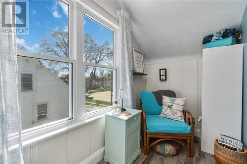 309 Helena Street, Point Edward, ON - Indoor Photo Showing Other Room