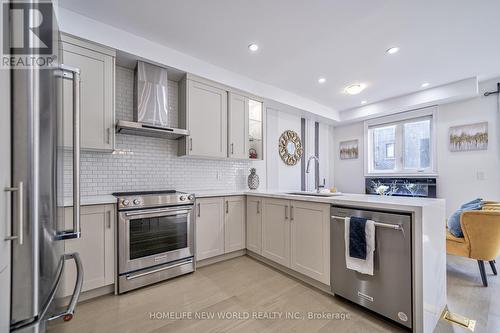 41 Hercules Club Dr, Richmond Hill, ON - Indoor Photo Showing Kitchen With Stainless Steel Kitchen With Upgraded Kitchen
