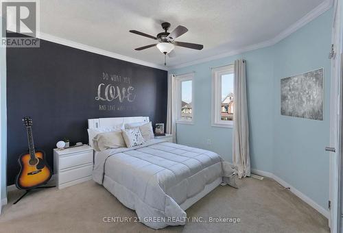 39 Clamerten Rd, Whitchurch-Stouffville, ON - Indoor Photo Showing Bedroom