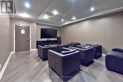 #1609 -75 North Park Rd, Vaughan, ON - Indoor Photo Showing Other Room
