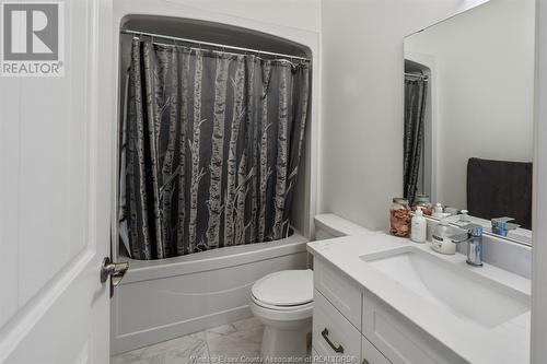514 Water Road, Amherstburg, ON - Indoor Photo Showing Bathroom