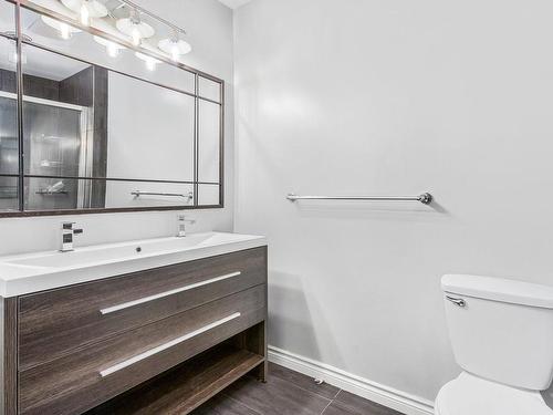Bathroom - 3482 Rue St-Dominique, Montréal (Le Plateau-Mont-Royal), QC - Indoor Photo Showing Bathroom