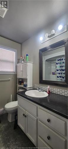33 Appleton St, Dieppe, NB - Indoor Photo Showing Bathroom