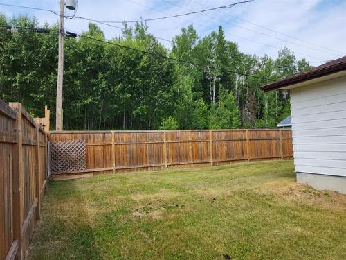 71 Warbler Drive, Manitouwadge, ON - Outdoor