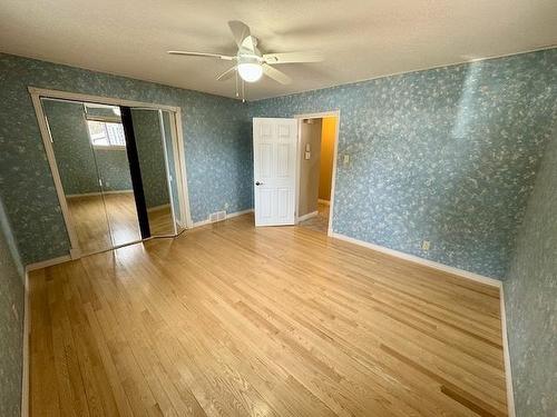 8 Park Crescent, Dryden, ON - Indoor Photo Showing Other Room