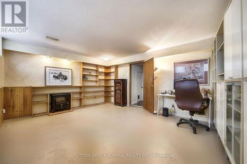 772 Netherton Cres, Mississauga, ON - Indoor With Fireplace