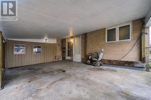 772 Netherton Cres, Mississauga, ON - Indoor Photo Showing Garage