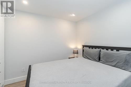 67 Rosanna Crescent, Vaughan, ON - Indoor Photo Showing Bedroom