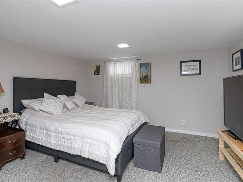 2623 Millstream Rd, Langford, BC - Indoor Photo Showing Bedroom