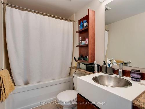 3506-10 Navy Wharf Crt, Toronto, ON - Indoor Photo Showing Bathroom