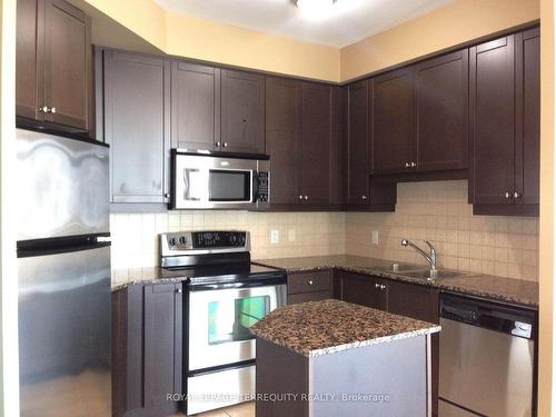 2306-90 Absolute Ave, Mississauga, ON - Indoor Photo Showing Kitchen With Double Sink