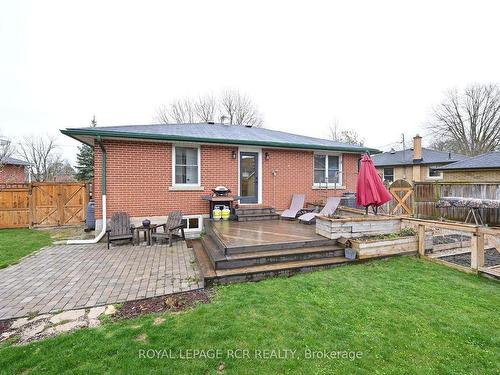 15 Robertson Dr, Guelph, ON - Outdoor With Deck Patio Veranda With Exterior