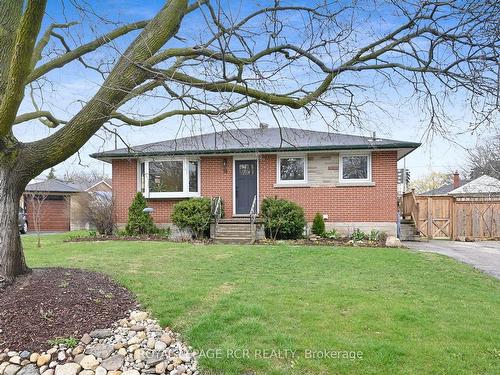 15 Robertson Dr, Guelph, ON - Outdoor