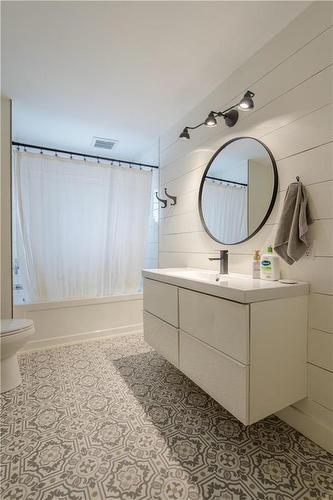 37035 36 Road N, Steinbach, MB - Indoor Photo Showing Bathroom