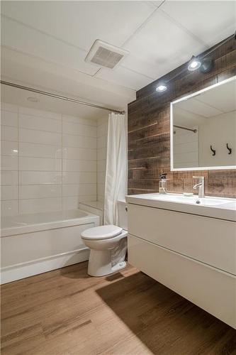 37035 36 Road N, Steinbach, MB - Indoor Photo Showing Bathroom