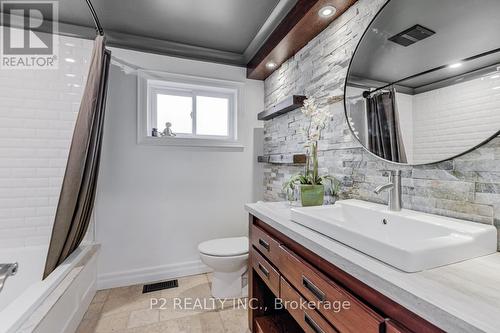 342 Dodge Dr, Tay, ON - Indoor Photo Showing Bathroom