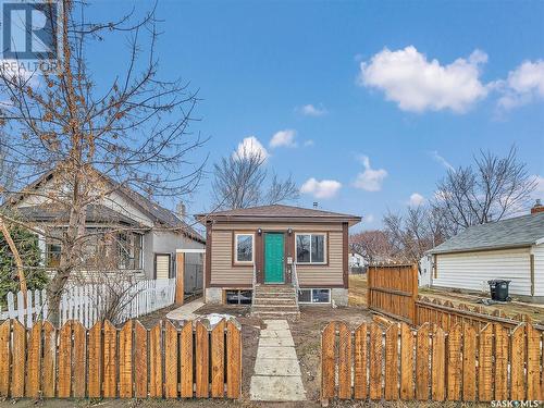 131 M Avenue S, Saskatoon, SK - Outdoor