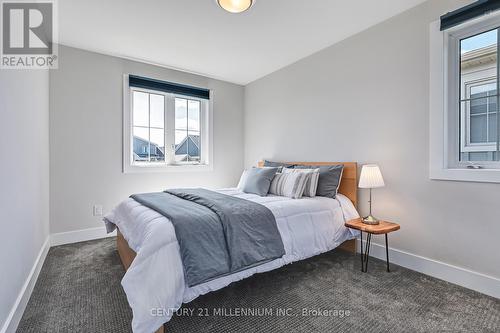 214 Courtland Street, Blue Mountains, ON - Indoor Photo Showing Bedroom