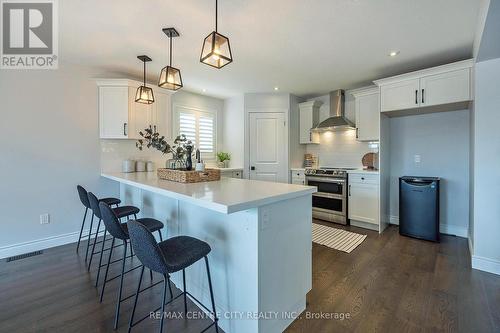 2180 Yellowbirch Place, London, ON - Indoor Photo Showing Kitchen With Upgraded Kitchen