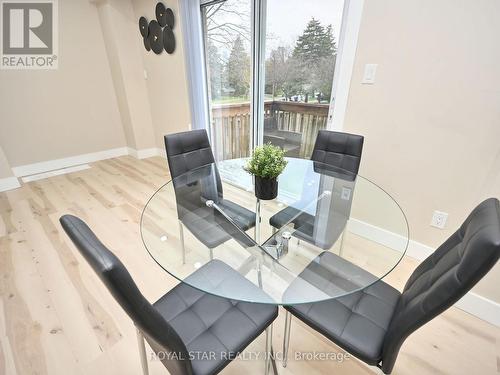 #139 -400 Mississauga Valley Blvd, Mississauga, ON - Indoor Photo Showing Dining Room