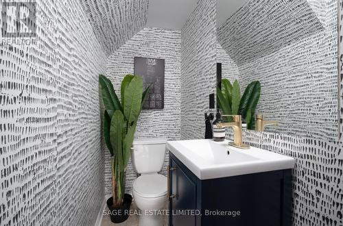 #1514 -26 Laidlaw St, Toronto, ON - Indoor Photo Showing Bathroom