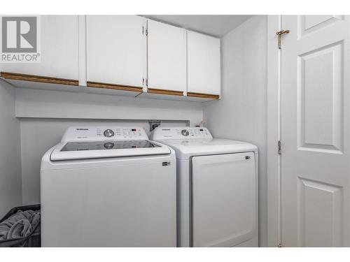 1050 Springfield Road Unit# 114, Kelowna, BC - Indoor Photo Showing Laundry Room