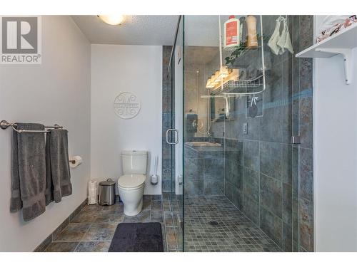 1050 Springfield Road Unit# 114, Kelowna, BC - Indoor Photo Showing Bathroom