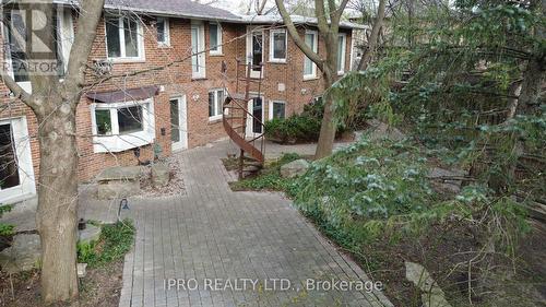 72 Rutledge Rd, Mississauga, ON - Outdoor