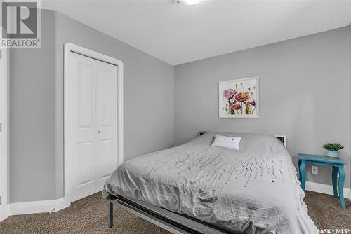 530 Hastings Crescent, Saskatoon, SK - Indoor Photo Showing Bedroom