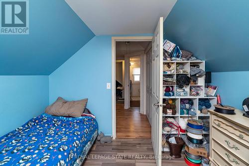 1291 Cannon St E, Hamilton, ON - Indoor Photo Showing Bedroom